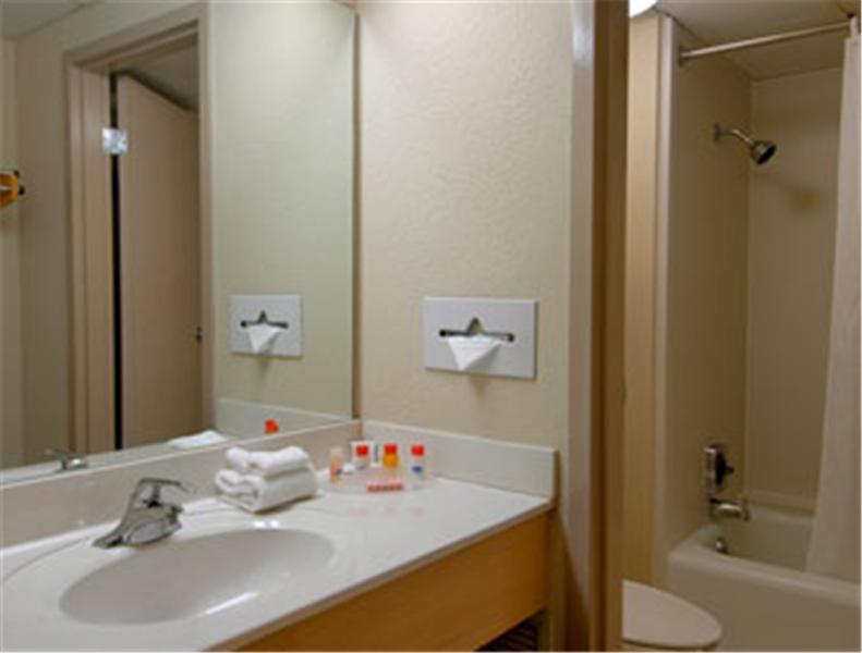 The New Grand Hotel Of Wichita Falls Room photo